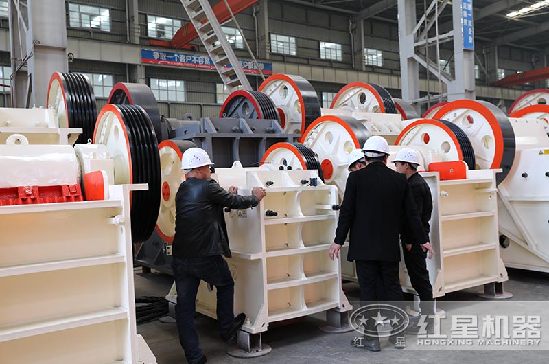 破碎設(shè)備用戶參觀現(xiàn)場(chǎng) 破碎設(shè)備用戶參觀現(xiàn)場(chǎng)