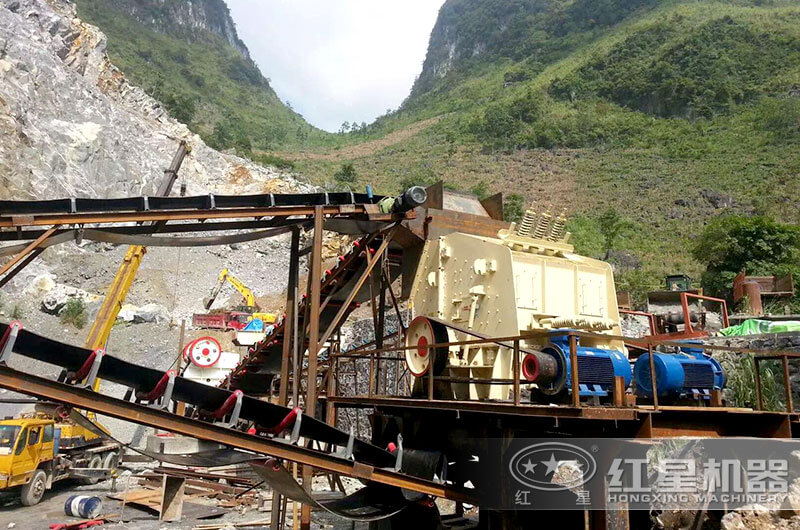 反擊式粉碎設(shè)備 反擊式粉碎設(shè)備