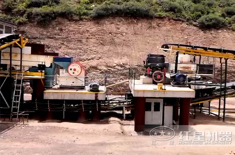 用市電的機(jī)制砂生產(chǎn)線現(xiàn)場(chǎng)比較節(jié)省 用市電的機(jī)制砂生產(chǎn)線現(xiàn)場(chǎng)比較節(jié)省