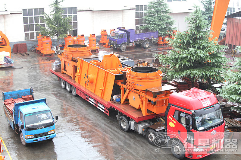 全套砂石破碎機(jī)設(shè)備發(fā)貨現(xiàn)場(chǎng) 全套砂石破碎機(jī)設(shè)備發(fā)貨現(xiàn)場(chǎng)