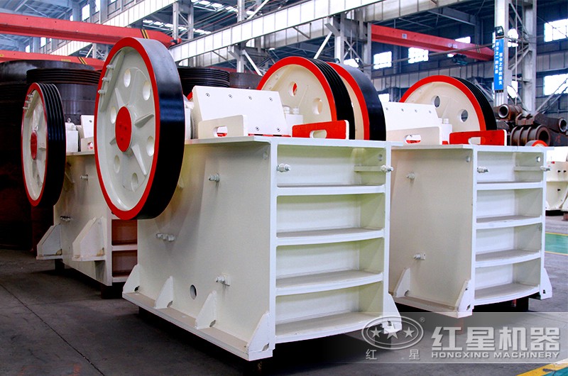 石墨塊鄂式破碎機(jī)750X250 石墨塊鄂式破碎機(jī)750X250